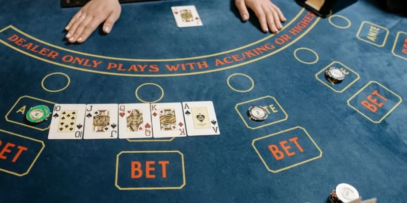 Game bài bài cào (Baccarat): Hướng dẫn chơi và chiến lược thắng lớn